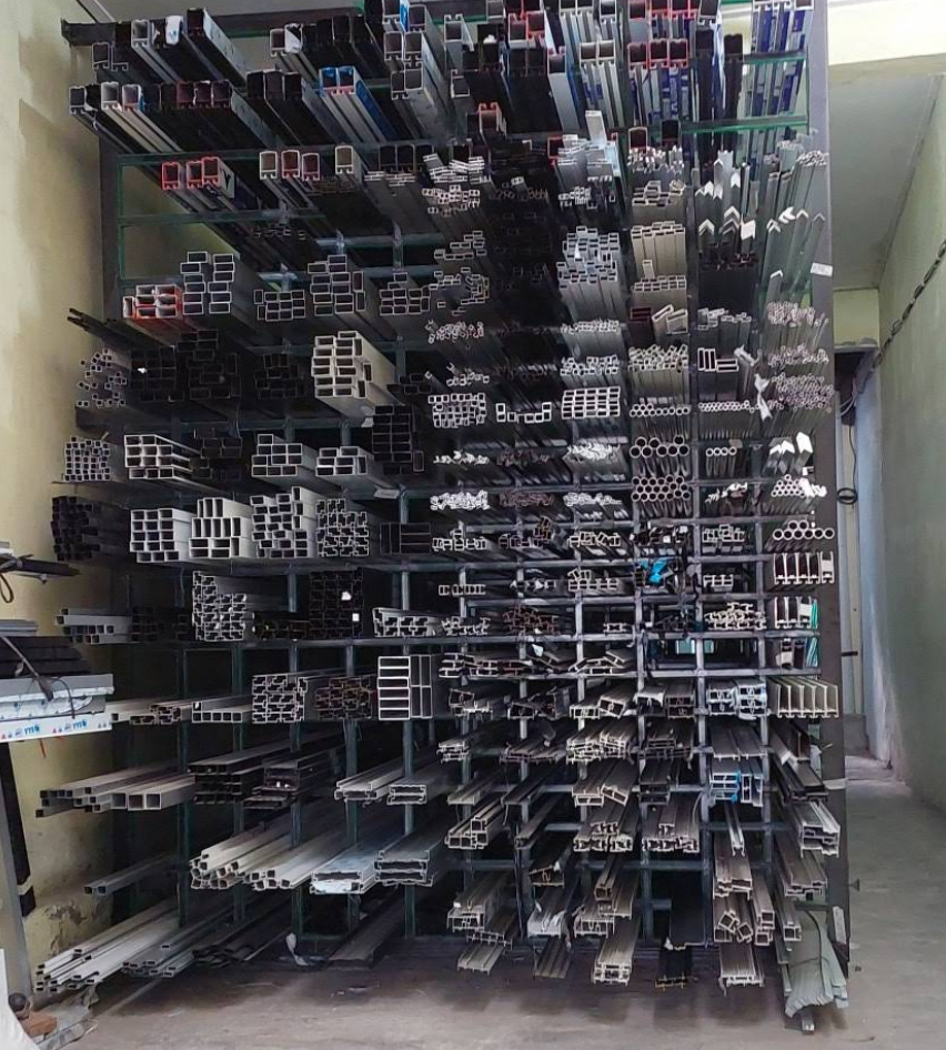 Pintu Sliding Aluminium Sidodadi